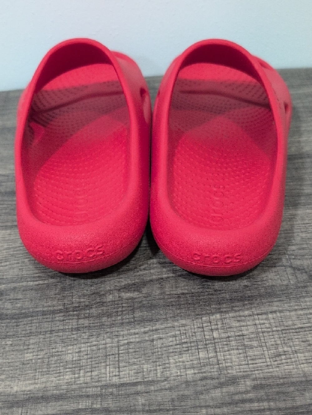 CROCS Red Slide Clogs - Picture 4 of 4